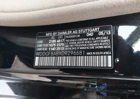 2013 Mercedes-Benz C 300 Sport 4Matic z USA, uszkodzony, nr VIN WDDGF8ABXDR296681